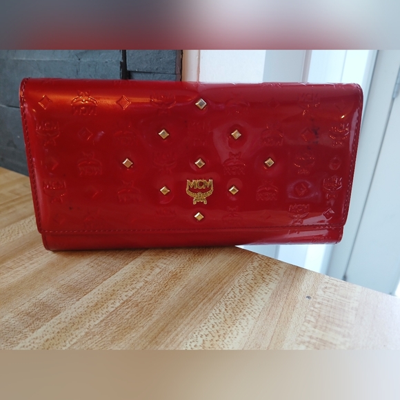 MCM EUC Red Patent Leather Wallet W/Gold Stud Detailing - Picture 2 of 12